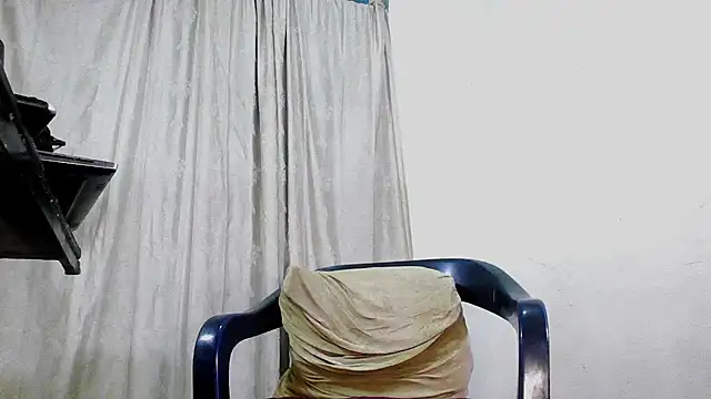 Snapshot of coleman160 chatting on 02-05-25, 01:47 coleman160 online show from 02-05-25, 01:47