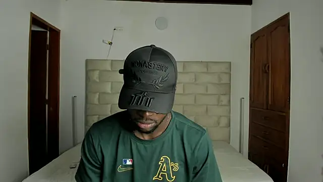 Dylan Taylor online show from 02-15-26, 03:36