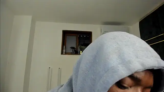 Snapshot of Dylan_Taylor chatting on 06-30-26, 12:28 Dylan Taylor online show from 06-30-26, 12:28