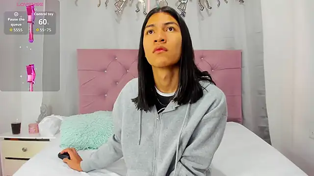 Snapshot of _lexx1e chatting on 11-28-25, 02:09 lexx1e online show from 11-28-25, 02:09