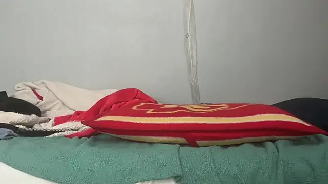 Snapshot of skarfosbabes69 chatting on 09-30-25, 08:41 skarfosbabes69 online show from 09-30-25, 08:41