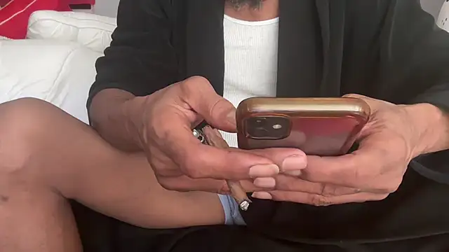 skarfosbabes69 online show from 11-11-25, 08:47