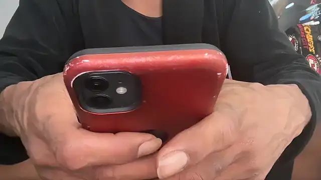 Snapshot of skarfosbabes69 chatting on 11-17-25, 06:41 skarfosbabes69 online show from 11-17-25, 06:41