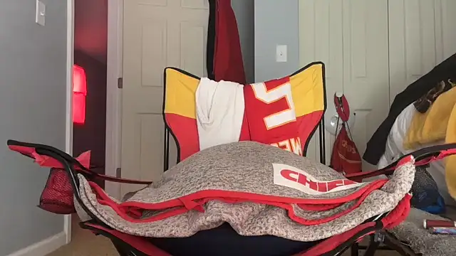 Snapshot of skarfosbabes69 chatting on 11-19-25, 04:40 skarfosbabes69 online show from 11-19-25, 04:40