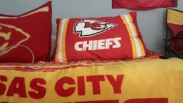 Snapshot of skarfosbabes69 chatting on 11-22-25, 05:06 skarfosbabes69 online show from 11-22-25, 05:06