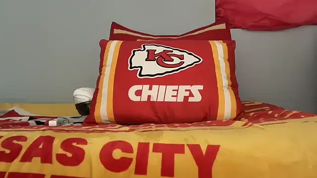 Snapshot of skarfosbabes69 chatting on 11-24-25, 02:55 skarfosbabes69 online show from 11-24-25, 02:55