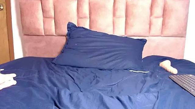 Jessy 05 online show from 12-20-24, 08:55