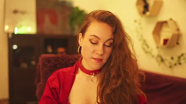 Snapshot of Berberis__Silene chatting on 12-18-24, 07:41 Berberis Silene online show from 12-18-24, 07:41