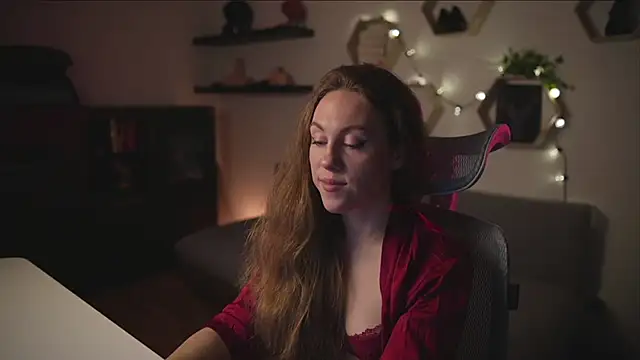 Snapshot of Berberis__Silene chatting on 10-08-25, 06:16 Berberis Silene online show from 10-08-25, 06:16