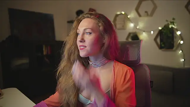 Snapshot of Berberis__Silene chatting on 10-22-25, 05:02 Berberis Silene online show from 10-22-25, 05:02