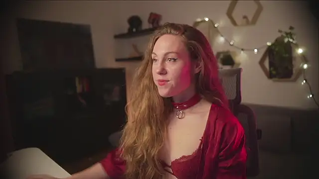 Snapshot of Berberis__Silene chatting on 10-26-25, 04:35 Berberis Silene online show from 10-26-25, 04:35