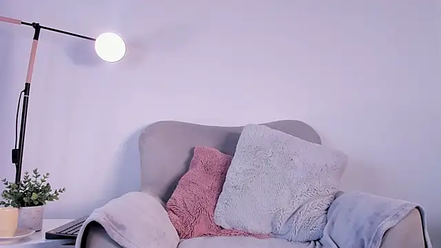 Snapshot of EmmaaCoel chatting on 02-22-25, 07:14 EmmaaCoel online show from 02-22-25, 07:14