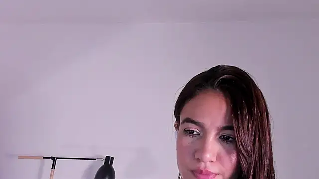 Snapshot of EmmaaCoel chatting on 03-02-25, 07:12 EmmaaCoel online show from 03-02-25, 07:12