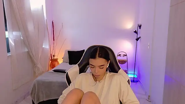 Snapshot of AnabelWolf chatting on 11-29-25, 03:04 AnabelWolf online show from 11-29-25, 03:04