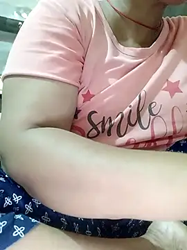 Snapshot of KEEP536 chatting on 09-15-25, 04:23 KEEP536 online show from 09-15-25, 04:23