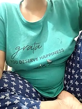 Snapshot of KEEP536 chatting on 10-22-25, 04:13 KEEP536 online show from 10-22-25, 04:13