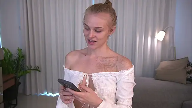 Snapshot of sscarl_ii chatting on 12-17-24, 04:12 sscarl ii online show from 12-17-24, 04:12