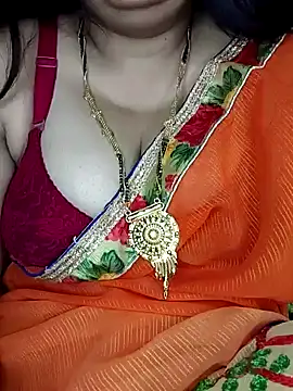 Snapshot of Mayuri77 chatting on 01-28-25, 04:41 Mayuri77 online show from 01-28-25, 04:41