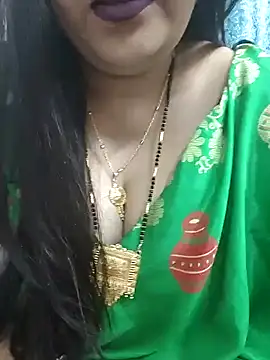 Snapshot of Mayuri77 chatting on 02-08-25, 07:15 Mayuri77 online show from 02-08-25, 07:15