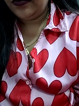 Snapshot of Mayuri77 chatting on 02-17-25, 08:26 Mayuri77 online show from 02-17-25, 08:26