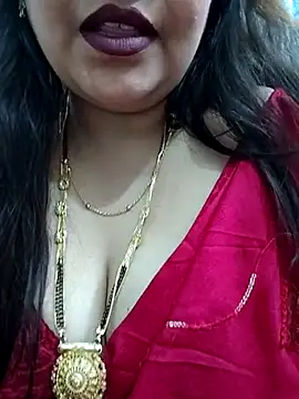 Snapshot of Mayuri77 chatting on 02-22-25, 05:13 Mayuri77 online show from 02-22-25, 05:13