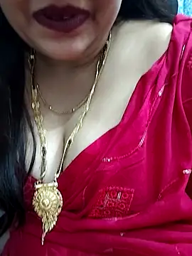 Snapshot of Mayuri77 chatting on 02-22-25, 08:20 Mayuri77 online show from 02-22-25, 08:20