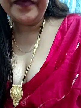 Snapshot of Mayuri77 chatting on 02-22-25, 11:24 Mayuri77 online show from 02-22-25, 11:24