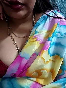 Snapshot of Mayuri77 chatting on 02-28-25, 08:28 Mayuri77 online show from 02-28-25, 08:28