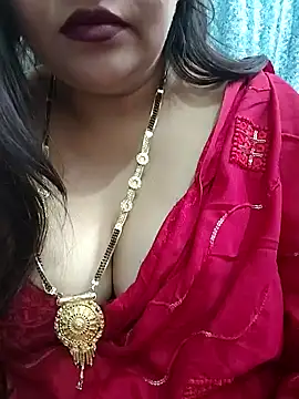 Snapshot of Mayuri77 chatting on 03-04-25, 12:44 Mayuri77 online show from 03-04-25, 12:44