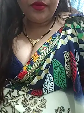 Snapshot of Mayuri77 chatting on 03-12-25, 06:00 Mayuri77 online show from 03-12-25, 06:00