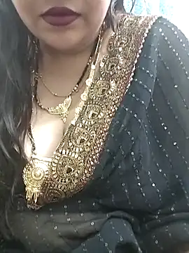 Snapshot of Mayuri77 chatting on 03-22-25, 04:37 Mayuri77 online show from 03-22-25, 04:37