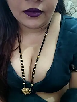 Snapshot of Mayuri77 chatting on 09-10-25, 06:19 Mayuri77 online show from 09-10-25, 06:19