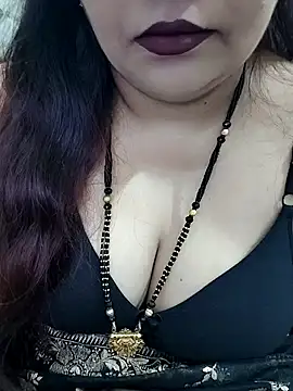 Snapshot of Mayuri77 chatting on 09-12-25, 09:53 Mayuri77 online show from 09-12-25, 09:53