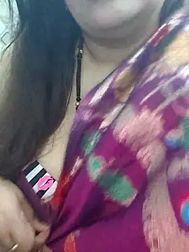 Snapshot of Mayuri77 chatting on 09-18-25, 06:59 Mayuri77 online show from 09-18-25, 06:59