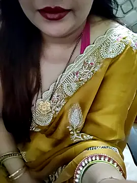 Snapshot of Mayuri77 chatting on 12-18-25, 06:08 Mayuri77 online show from 12-18-25, 06:08