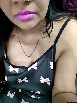 Snapshot of Mayuri77 chatting on 07-22-26, 05:32 Mayuri77 online show from 07-22-26, 05:32