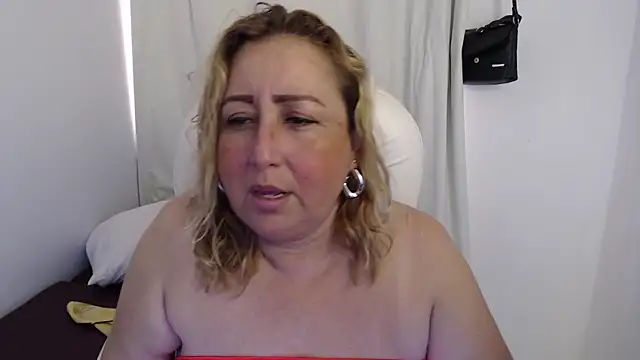 Xileny-Halliwey online show from 09-18-25, 04:09