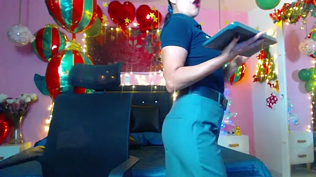 GeorginaBianco online show from 12-19-25, 11:50