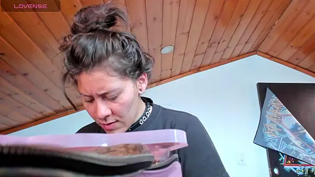 Darkness jones  online show from 03-06-26, 04:14