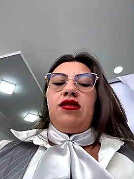 LIZ-06  online show from 12-22-25, 04:48