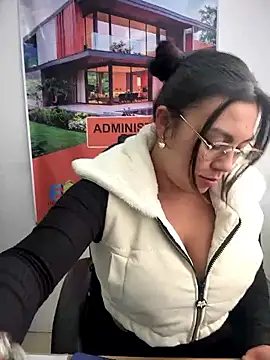 LIZ-06  online show from 01-06-26, 07:17