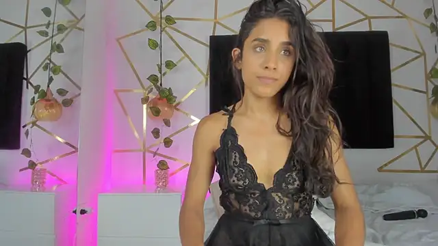 Snapshot of Ambeer_Rousess chatting on 01-30-25, 10:30 Ambeer Rousess online show from 01-30-25, 10:30