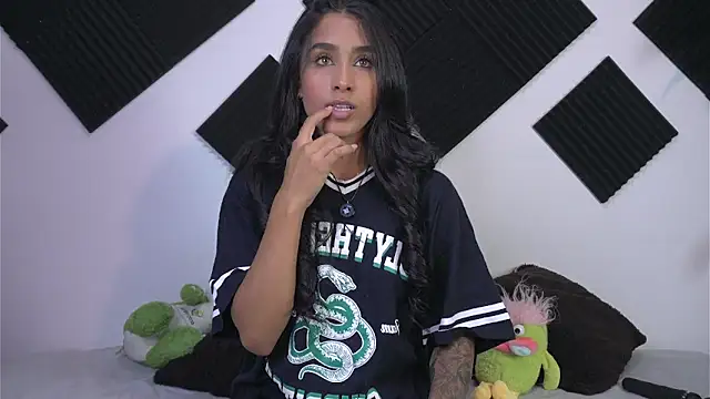 Snapshot of Ambeer_Rousess chatting on 09-26-25, 01:20 Ambeer Rousess online show from 09-26-25, 01:20