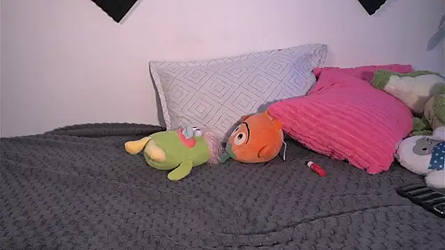 Snapshot of Ambeer_Rousess chatting on 11-08-25, 05:45 Ambeer Rousess online show from 11-08-25, 05:45