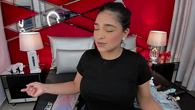 AdeleGray online show from 02-02-25, 12:02