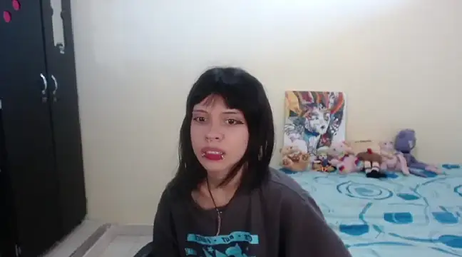 Snapshot of hachi_kitty chatting on 12-11-24, 06:20 hachi kitty online show from 12-11-24, 06:20