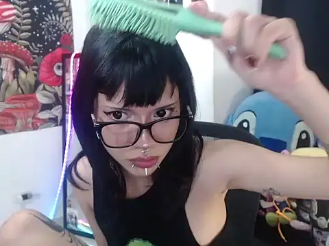Snapshot of hachi_kitty chatting on 07-05-26, 11:56 hachi kitty online show from 07-05-26, 11:56