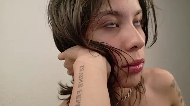lia  Suummer online show from 07-06-26, 11:07