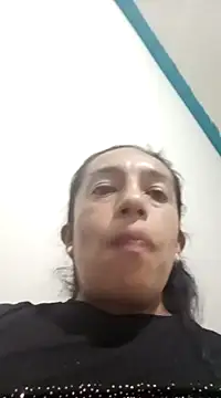 Snapshot of yaz_guzman chatting on 12-15-24, 11:09 yaz guzman online show from 12-15-24, 11:09