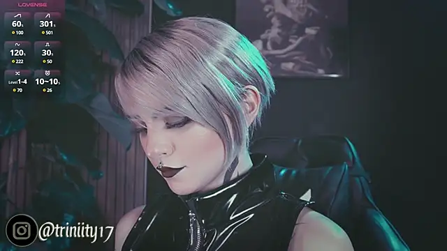 Snapshot of Trinity___s chatting on 01-03-25, 03:49 Trinity s online show from 01-03-25, 03:49